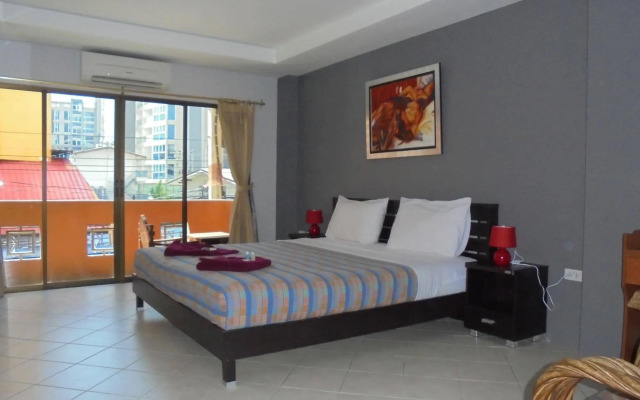 Robin’s Nest Guesthouse & Restaurant