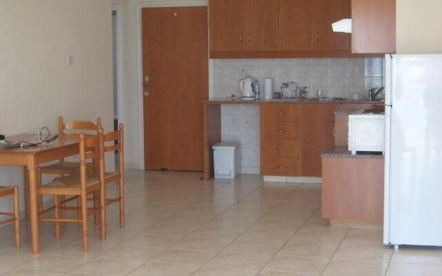 Theophan Restaurant and Apartments