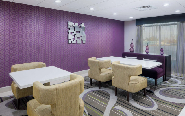 La Quinta Inn & Suites by Wyndham Kennesaw