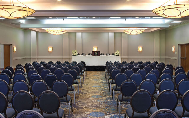 DoubleTree by Hilton Hotel Johnson City