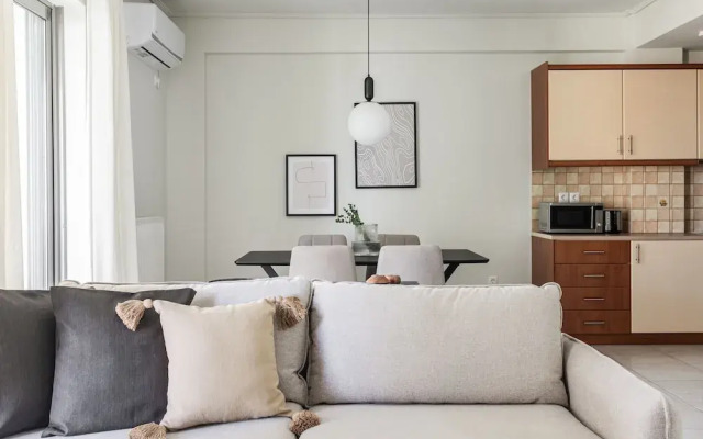 Majestic 3BR Apartment in Chalandri
