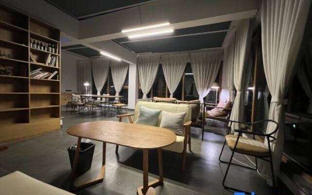 Xiao-zhu Zen buddhist lodge