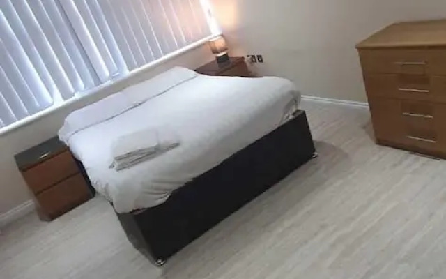 Stunning 2-bed Apartment Located in Gateshead