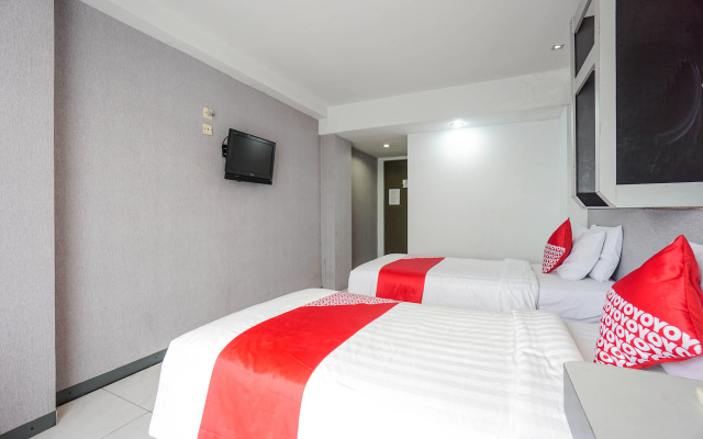 OYO 1318 Hotel Prince Boulevard – Guest Rooms – Manado