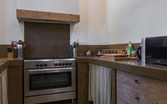 Villa With 6 Bedrooms in Saumane-de-vaucluse, With Private Pool, Furnished Garden and Wifi