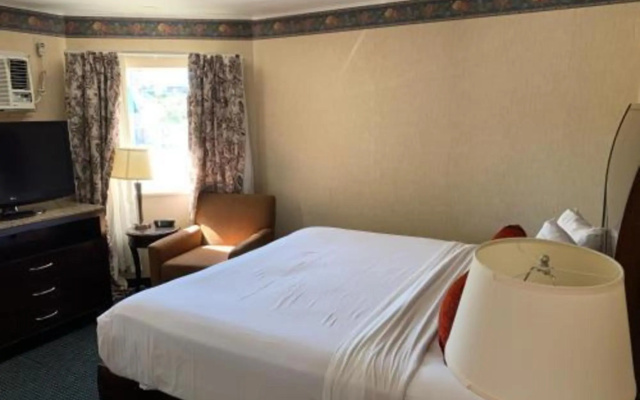 Travelodge by Wyndham Rapid City