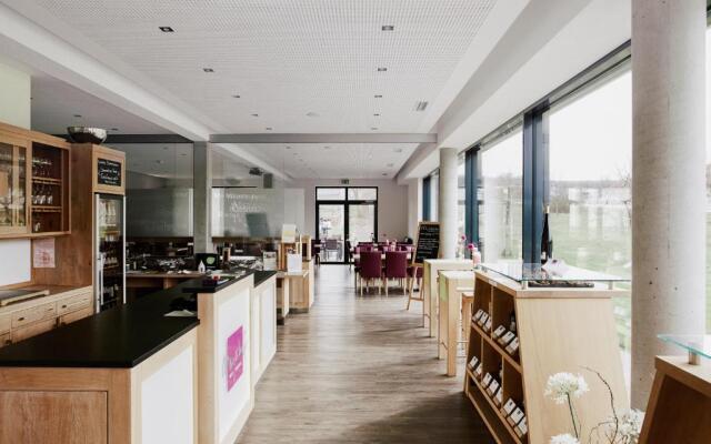 Weingut & Weinparadies Meyerhof