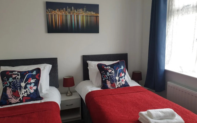 Remarkable 3-bed House in Ipswich