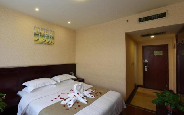 GreenTree Inn Shanxi Jinzhong JieXiu Railway Station Express Hotel