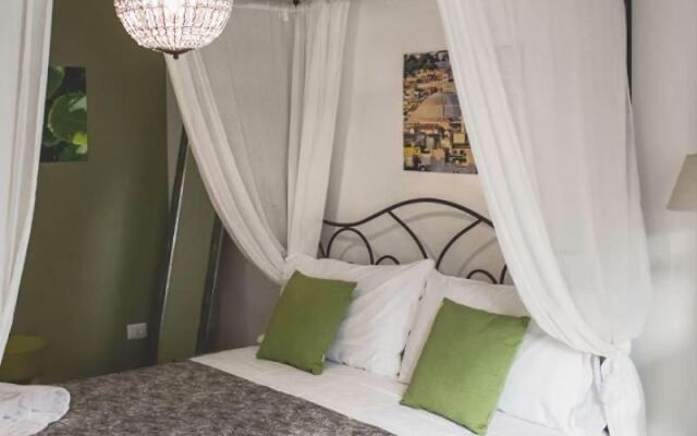 Verrazzano 37 Guest House