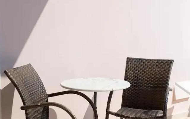 La Casa Rosa Seaside Getaway