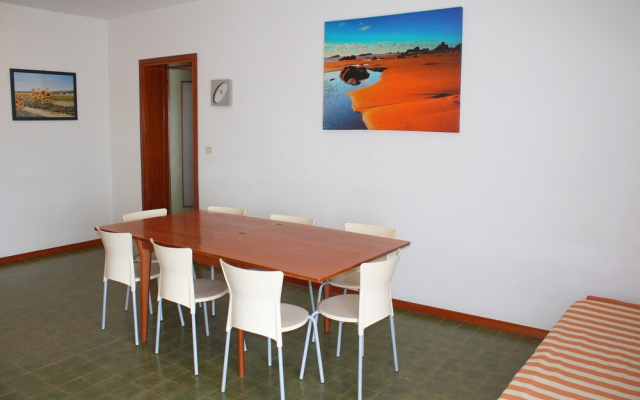 Equipped Flat With Garden and Pool
