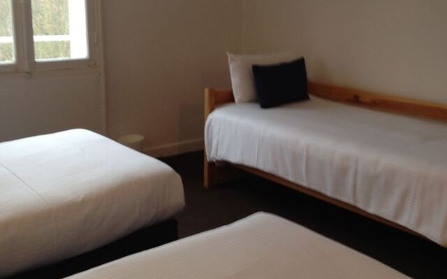 Budget Inn Barbizon-Fontainebleau
