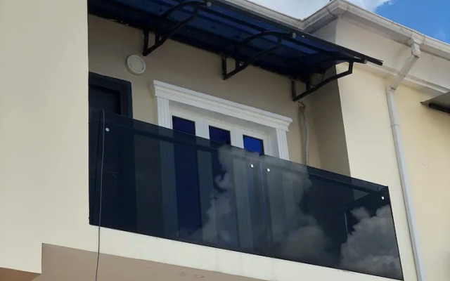De James Hotels and Suites