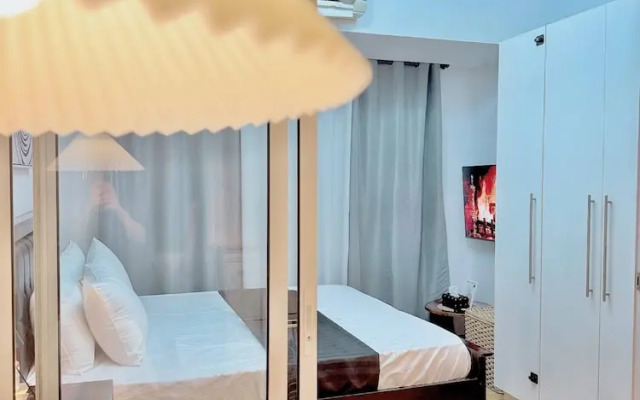Stunning 42nd Floor Apt With Netflix
