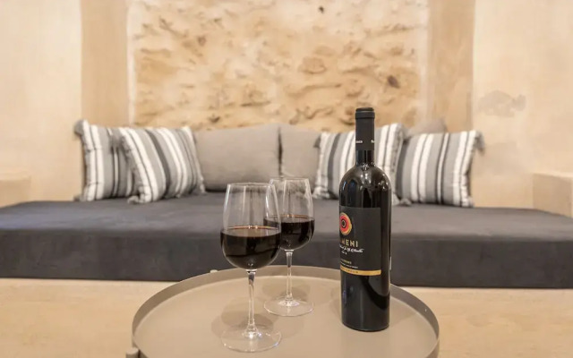 Oia Cellars