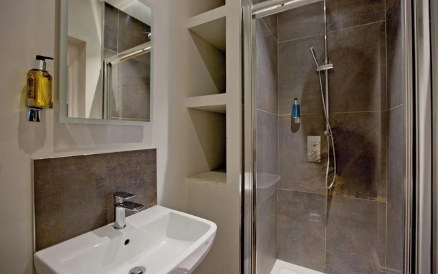 Imperial York Street Apartments