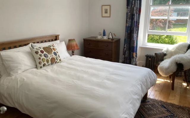 Frizenham Farmhouse B&B