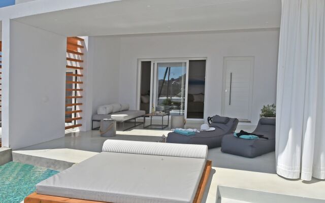 Tinos Blend Suites