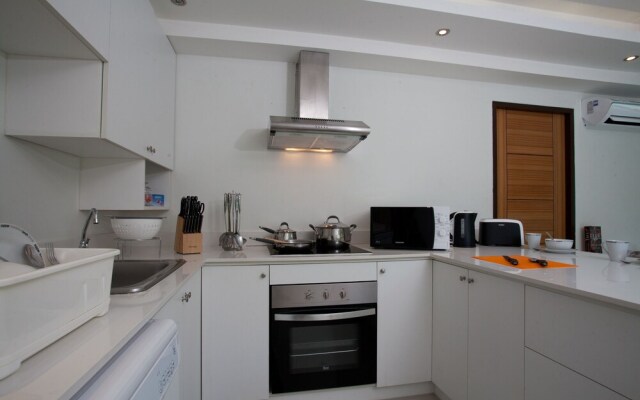 Villa Phawta 2 Bedrooms Villa in Kamala
