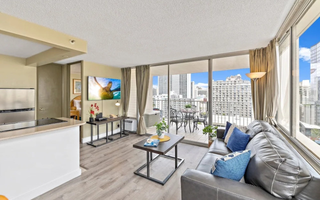 Pacific Monarch - 1 BR - Ocean & City Views
