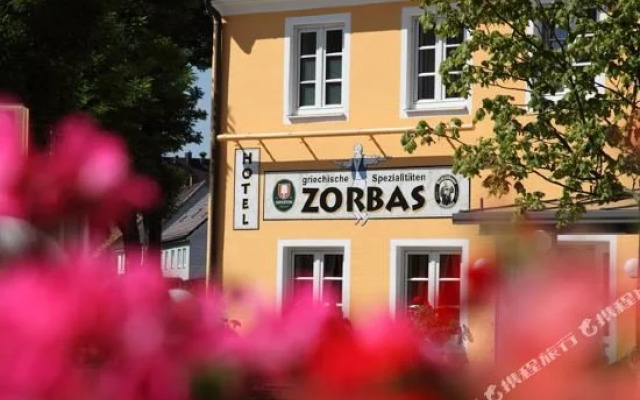 Hotel - Restaurant ZORBAS