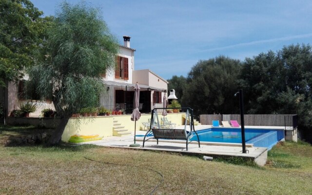 Villa With 4 Bedrooms in Manacor, With Wonderful Mountain View, Privat