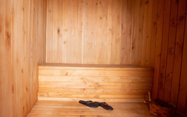 Golden Tulip Canaan Kampala