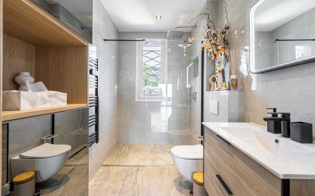 Modern Flat With sea View - AC- 2br- 4P - Cannes