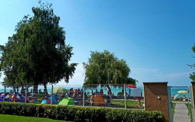 Sunset Beach Apartment