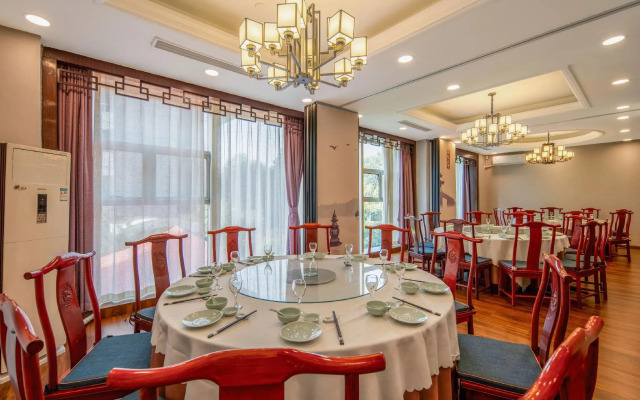 Redstar Culture Hotel