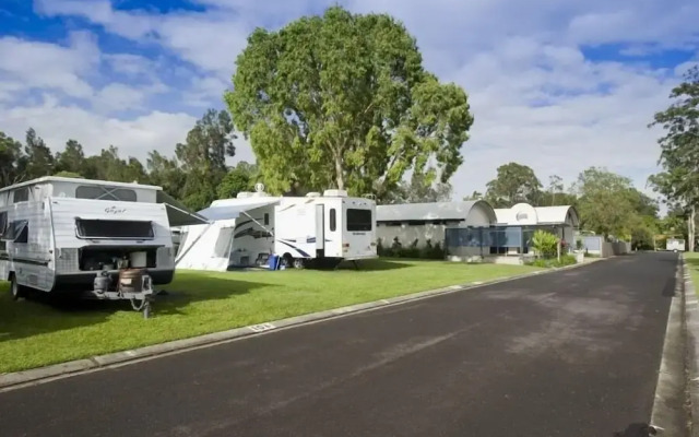 Reflections Ferry Reserve - Holiday Park