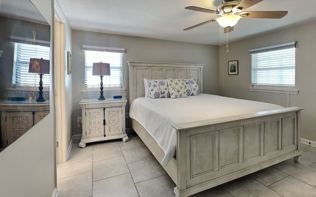 Sangria Dreams by SVR