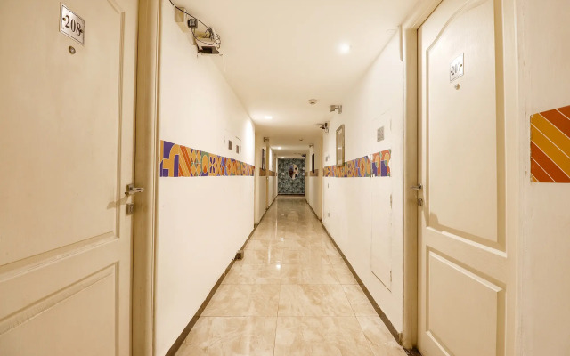 Fabhotel Park Inn