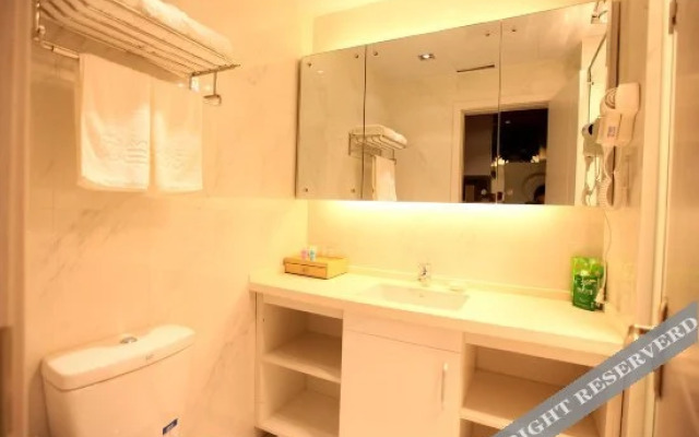 Yuanlan Yuntian Theme Hotel