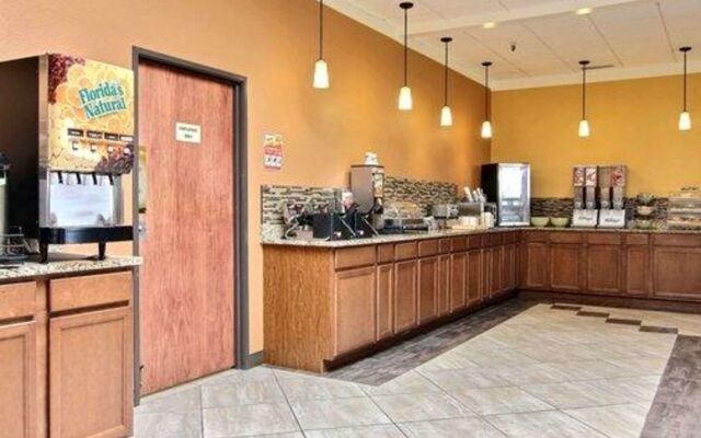 Quality Inn Thief River Falls