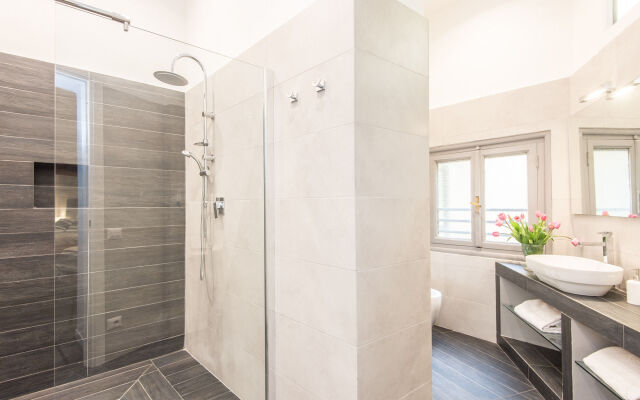 Vatican City Suites by Hili