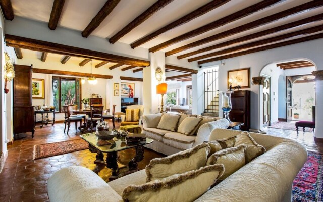 Giardini-naxos Beautiful Villa With Pool