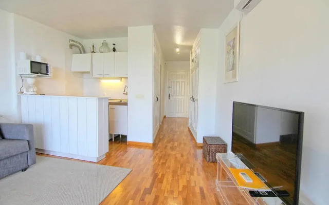 Luna Beach Studio 210