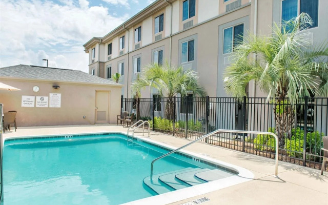 Sleep Inn & Suites Defuniak Springs - Crestview