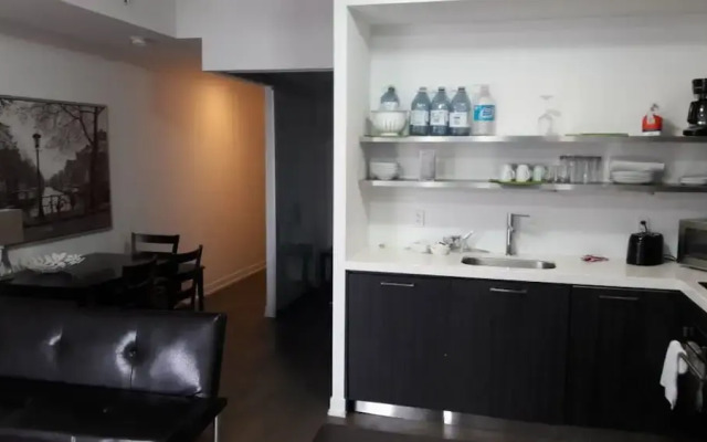 Pelicanstay in Toronto Fashion District