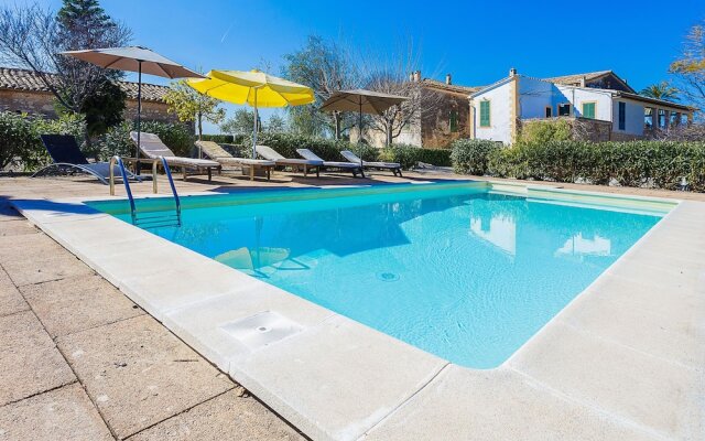 Expansive Mansion in Consell Balearic Islands With Terrace