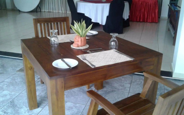 Larn's Villa