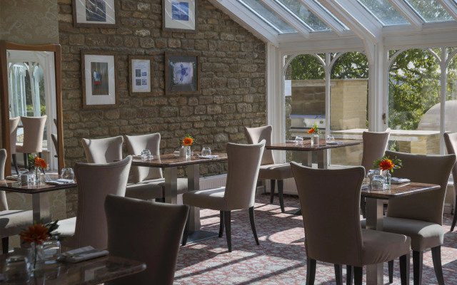 Cricklade House Hotel, Sure Hotel Collection by Best Western