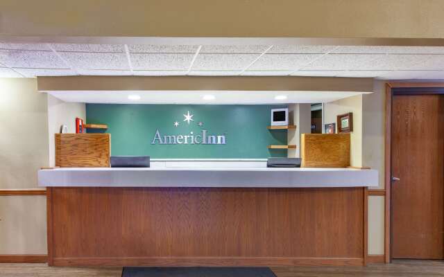 AmericInn by Wyndham Hutchinson