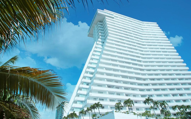 HS HOTSSON Hotel Acapulco