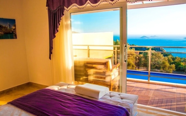 Villa Akca by Akdenizvillam