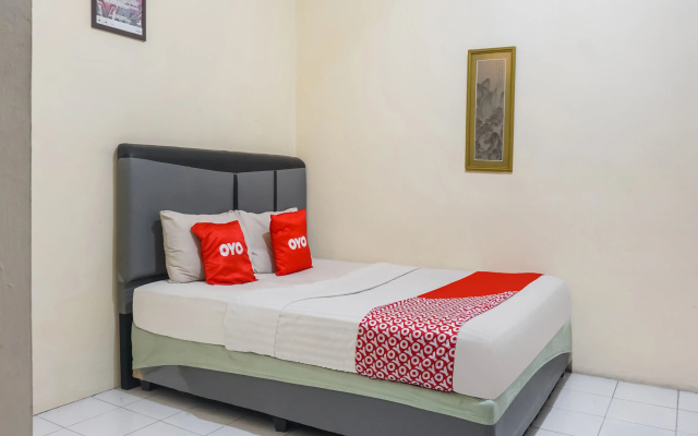 RedDoorz near Lokasari Mangga Besar 7