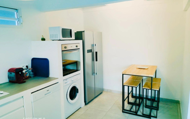 Location Maison Bleue avec piscine privative au Carbet Martinique