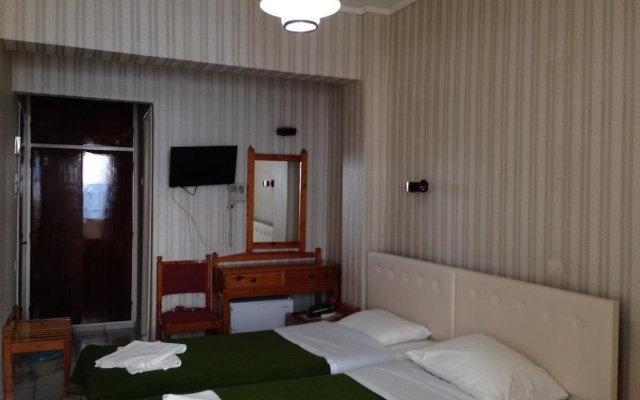 Phaethon Hotel